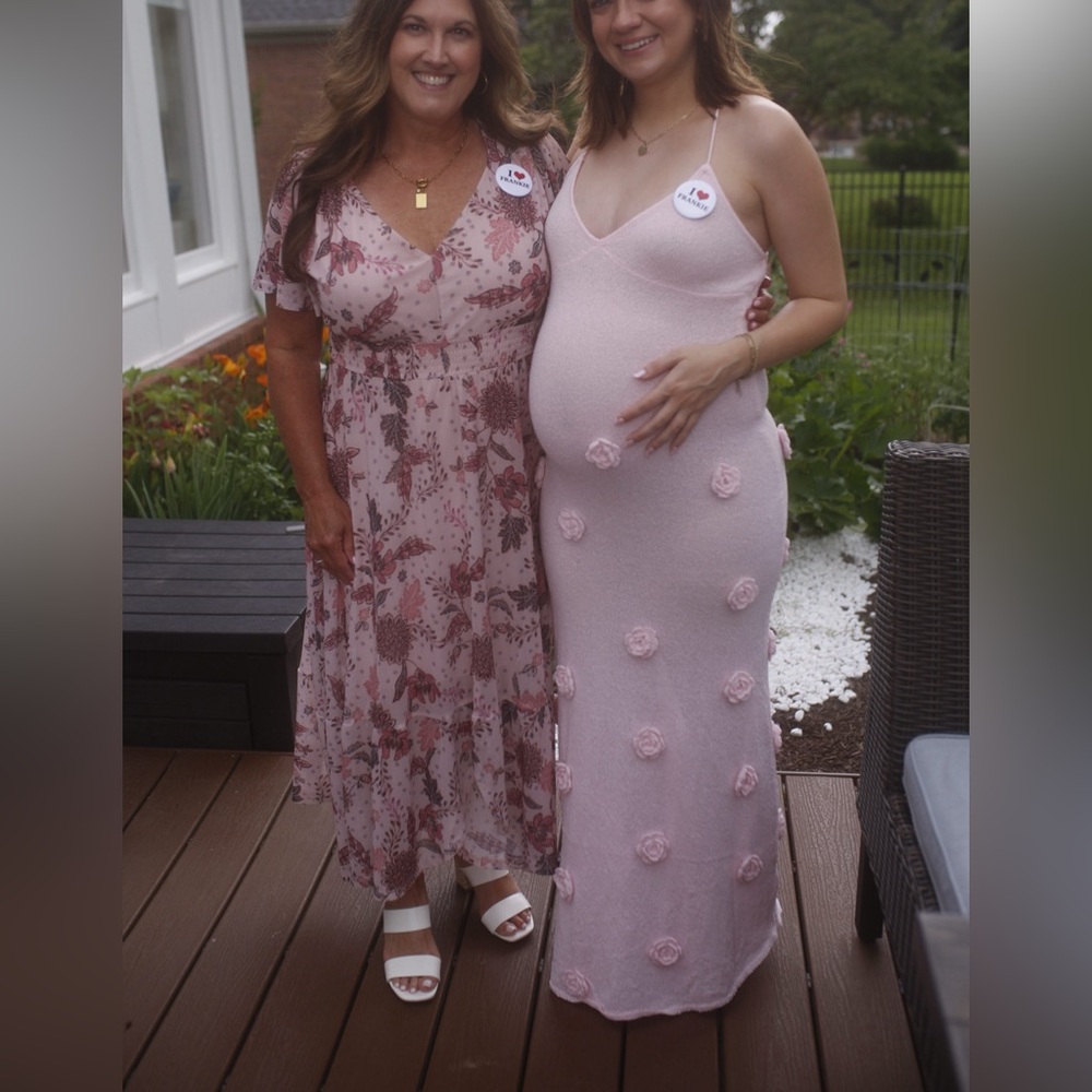 Suki Knit Maxi Dress With Flowers - Baby Pink
Size: M - Picture 4 of 5